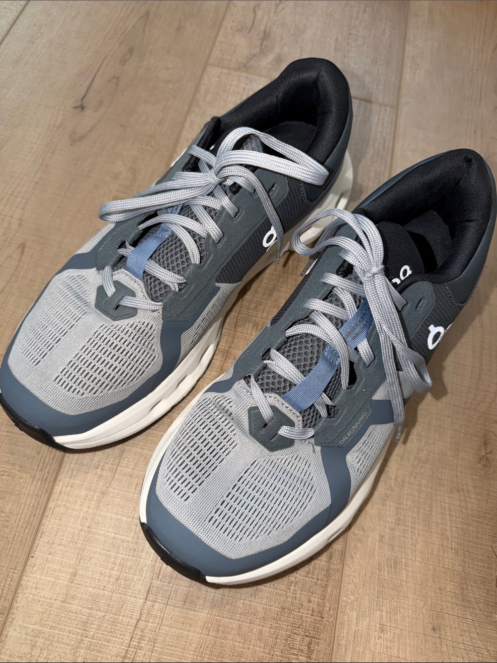 On Cloud Runner Grey Men's Running Shoes -Men’s 9